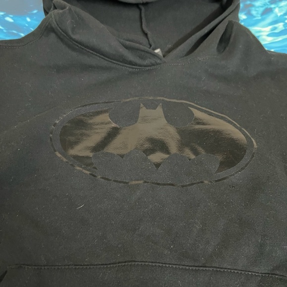 Batman Black Hoodie Women’s Pullover Graphic Logo Streetwear Sweatshirt Hero - Picture 2 of 6